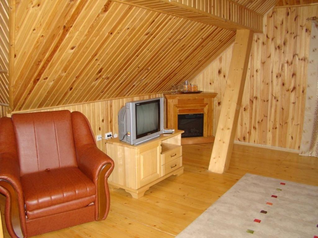 Na Velykim Hotel Yaremche Room photo